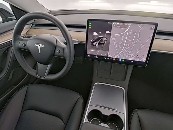 Tesla Model 3 208 kW image number 14