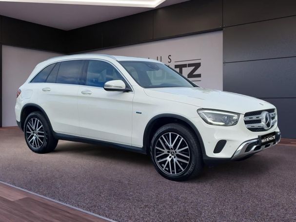 Mercedes-Benz GLC 300 e 4Matic 235 kW image number 2