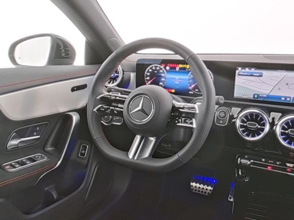 Mercedes-Benz CLA 180 100 kW image number 4