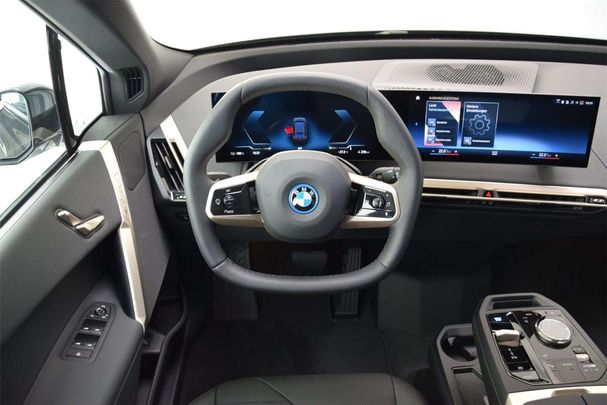 BMW iX xDrive40 240 kW image number 14