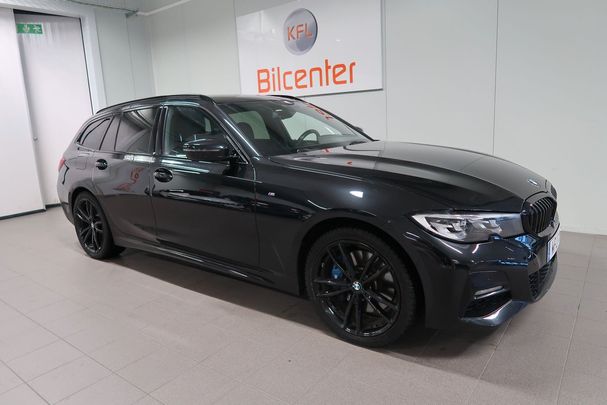 BMW 330e Touring M Sport xDrive 216 kW image number 1