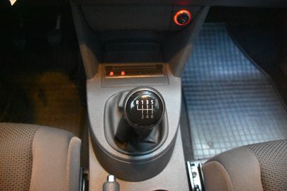 Car image 23