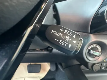 Car image 38