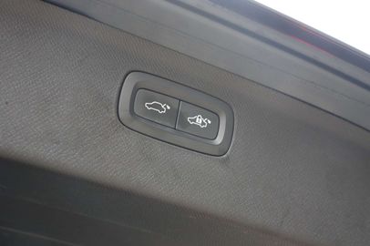 Car image 36