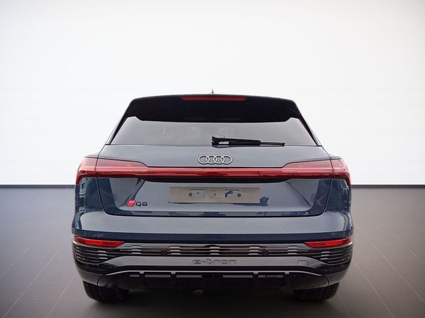 Audi Q8 50 quattro e-tron S-line 250 kW image number 5