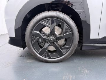 Car image 29