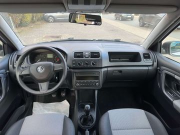 Car image 10