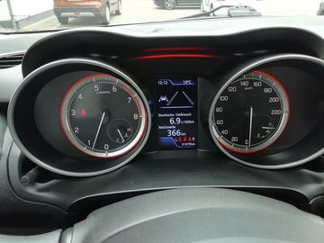 Car image 12