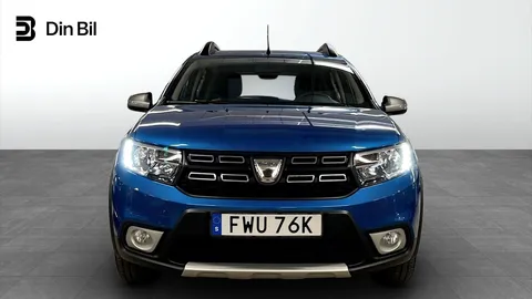 Car image 2