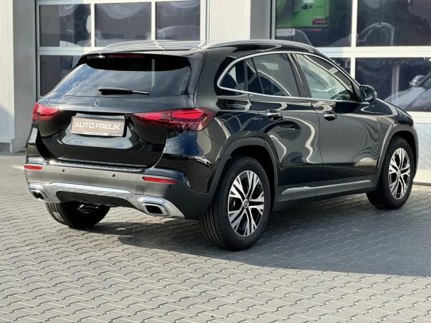 Mercedes-Benz GLA 200 Progressive 120 kW image number 9