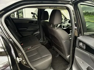 Car image 24