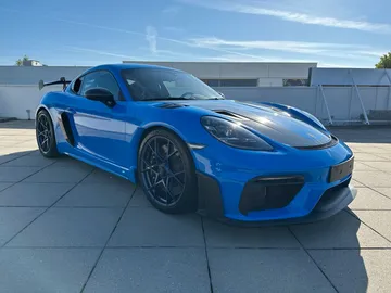 Car image 2