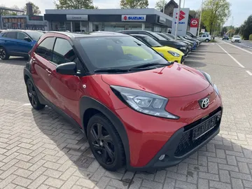 Car image 2