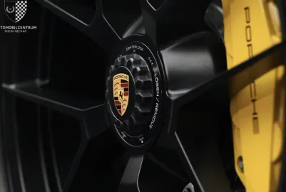 Car image 37