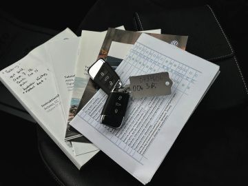 Car image 36