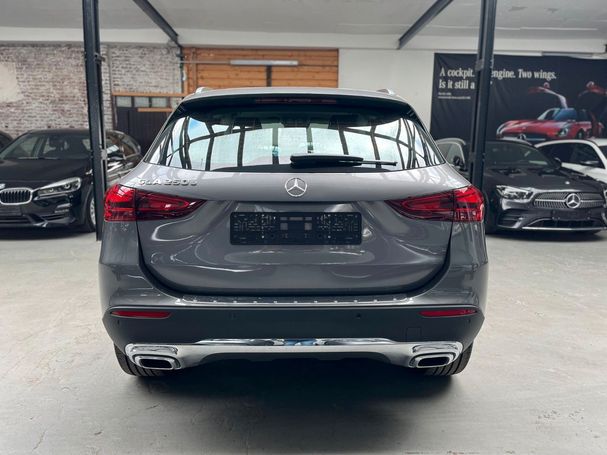 Mercedes-Benz GLA 250 e 160 kW image number 3