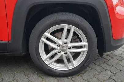 Car image 39