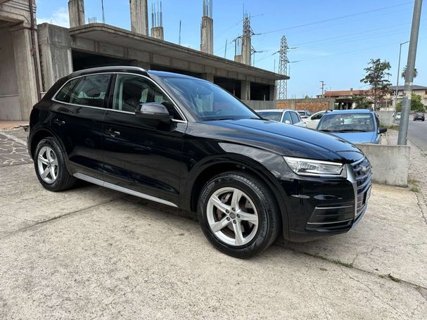 Audi Q5 40 TDI quattro S tronic Sport 140 kW image number 2