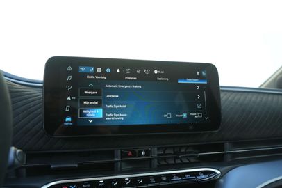 Car image 36