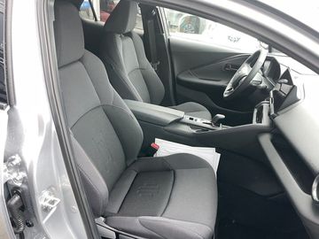 Car image 10