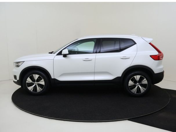 Volvo XC40 T2 95 kW image number 5