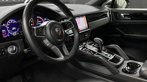 Car image 23