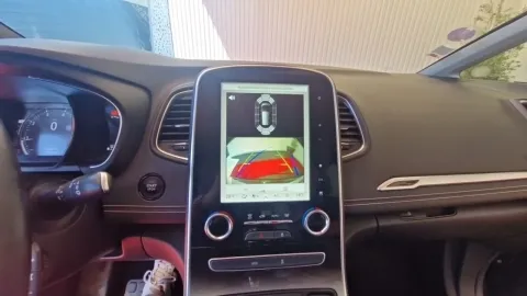 Car image 27