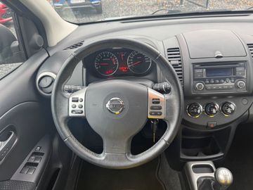 Car image 14