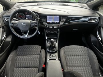 Car image 13