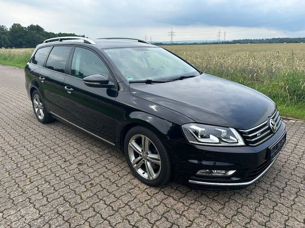 Volkswagen Passat Variant BlueMotion R-Line DSG 130 kW image number 3