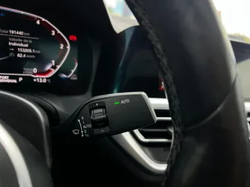 Car image 40