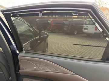 Car image 47