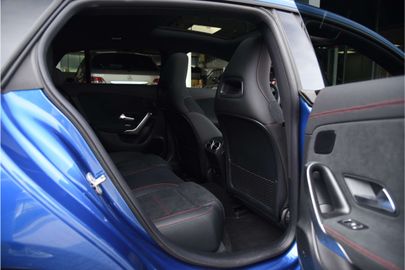 Car image 31