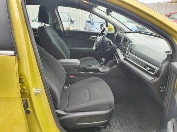 Car image 24