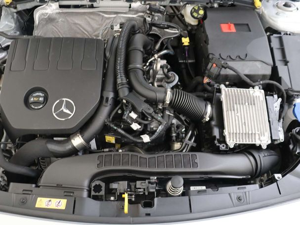 Mercedes-Benz A 180 AMG Line 100 kW image number 11