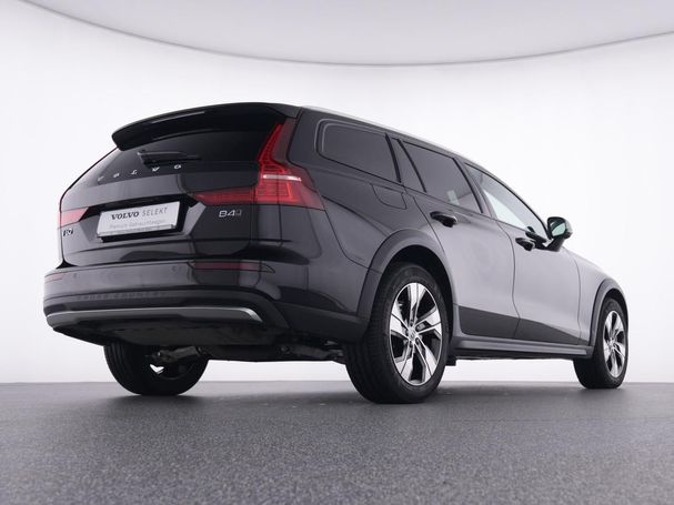 Volvo V60 Cross Country AWD B4 145 kW image number 9