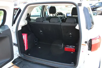 Car image 24