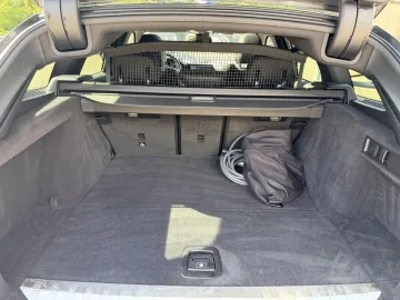 Car image 42