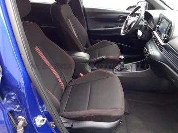 Car image 25