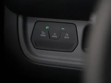 Car image 38