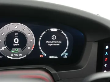 Car image 36