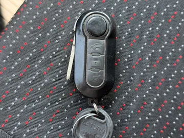 Car image 27