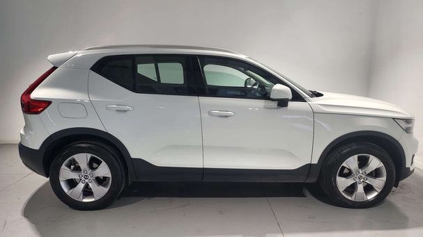 Volvo XC40 T3 Momentum 120 kW image number 14