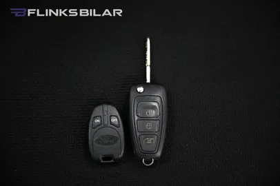 Car image 27