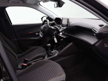 Car image 25