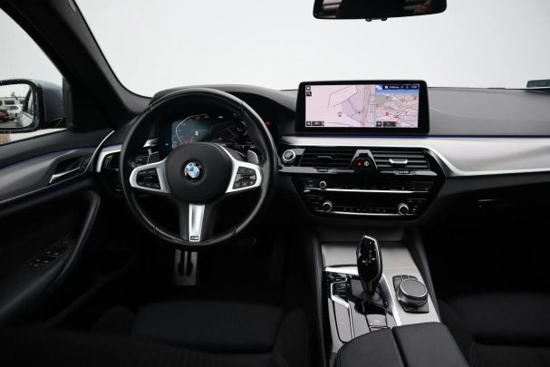 BMW 520d Touring xDrive 140 kW image number 7