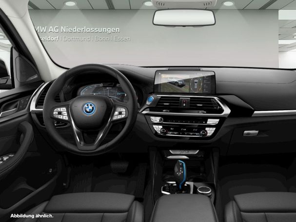 BMW iX3 210 kW image number 5