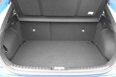 Car image 34