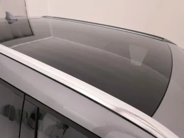 Car image 35