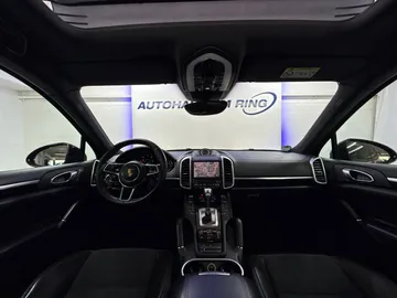 Car image 33